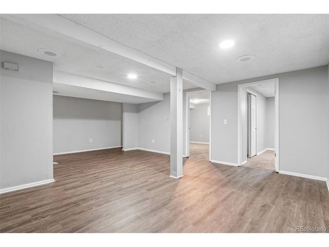 9339 W 76th Ave, Arvada, CO 80005