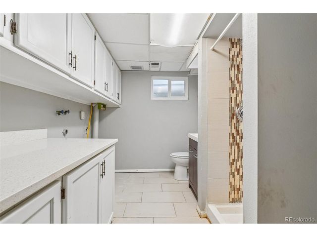 9339 W 76th Ave, Arvada, CO 80005
