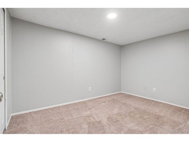 9339 W 76th Ave, Arvada, CO 80005