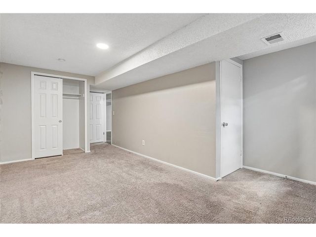 9339 W 76th Ave, Arvada, CO 80005
