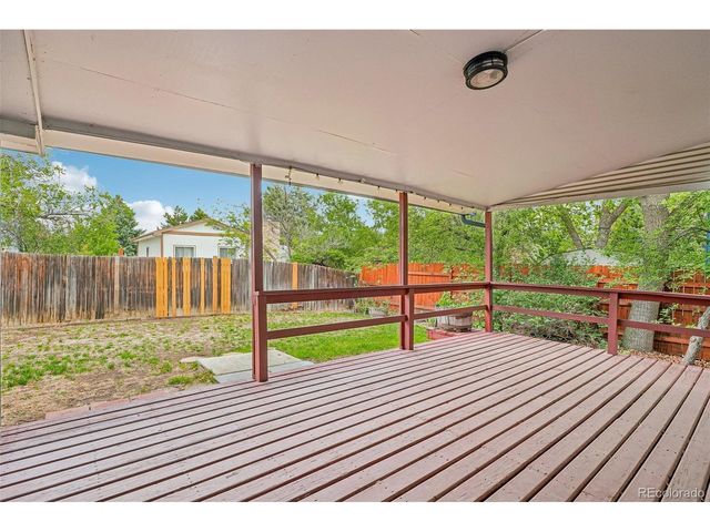 9339 W 76th Ave, Arvada, CO 80005