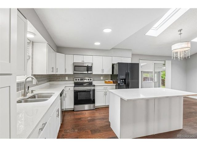 9339 W 76th Ave, Arvada, CO 80005