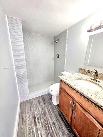 17021 N Bay Road 324, Sunny Isles Beach, FL 33160