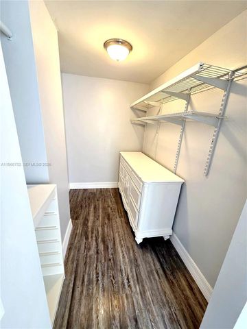 17021 N Bay Road 324, Sunny Isles Beach, FL 33160