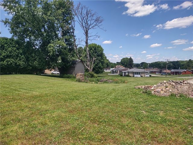 1035 Ohio Street, Jeannette, PA 15644