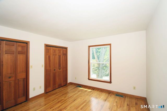 328 Saybrook Road, Orange, CT 06477