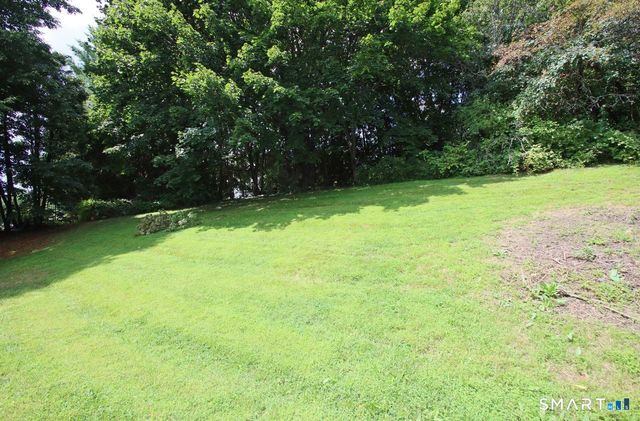 328 Saybrook Road, Orange, CT 06477