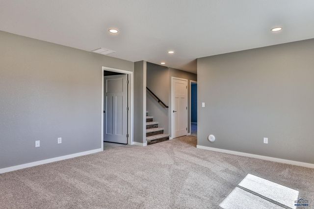 6694 RECEDA ST, Rapid City, SD 57703