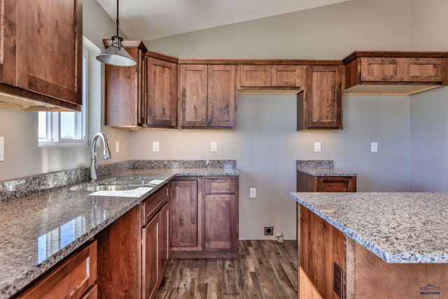 6694 RECEDA ST, Rapid City, SD 57703