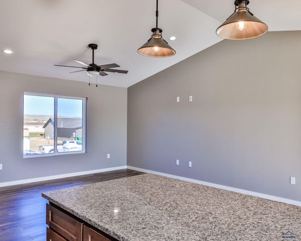 6694 RECEDA ST, Rapid City, SD 57703