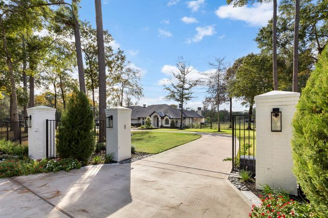 15240 Saddlewood Drive, Conroe, TX 77384
