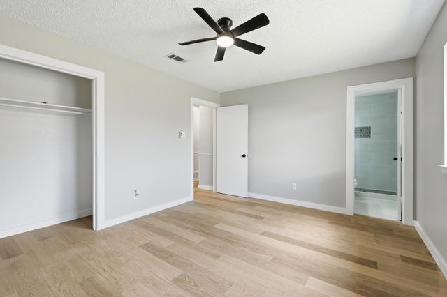 1909 Schumac Lane, Bedford, TX 76022