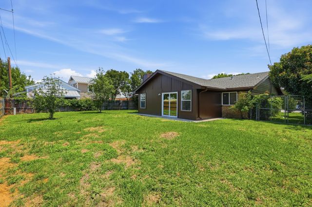 1909 Schumac Lane, Bedford, TX 76022