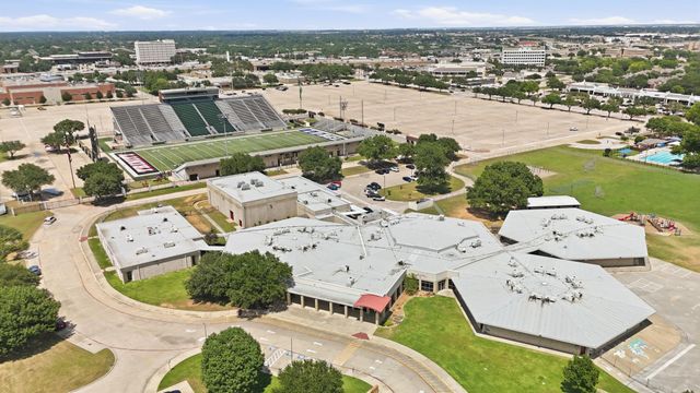 1909 Schumac Lane, Bedford, TX 76022