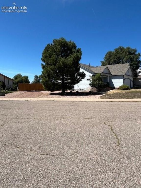 7229 Waterman Way, Colorado Springs, CO 80922 — photo 2