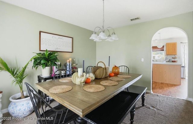 11077 JENNY WREN Road, Brooksville, FL 34614