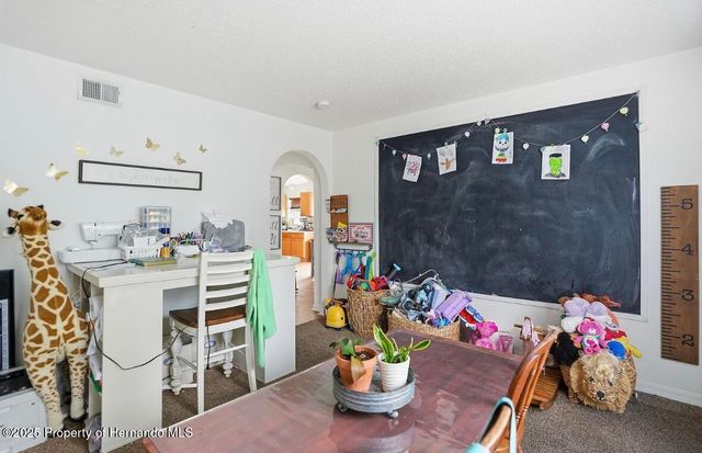 11077 JENNY WREN Road, Brooksville, FL 34614