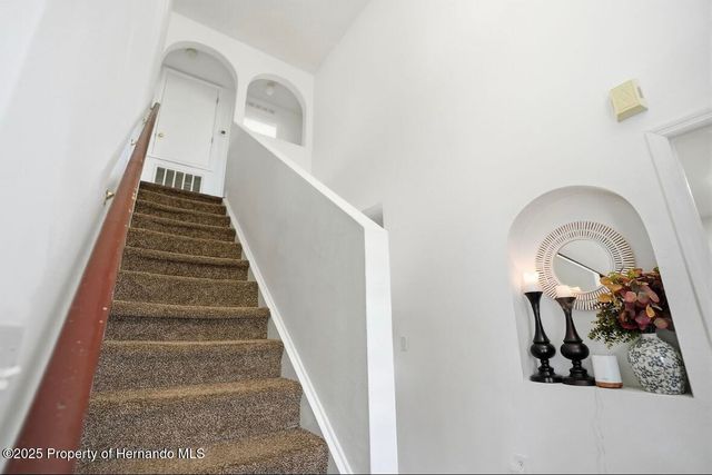 11077 JENNY WREN Road, Brooksville, FL 34614