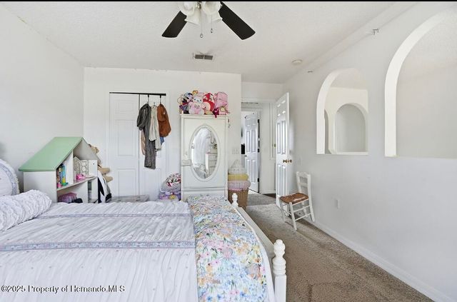 11077 JENNY WREN Road, Brooksville, FL 34614