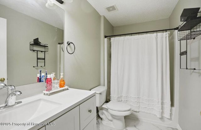 11077 JENNY WREN Road, Brooksville, FL 34614