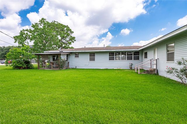 6302 Olson Lane, Pasadena, TX 77505