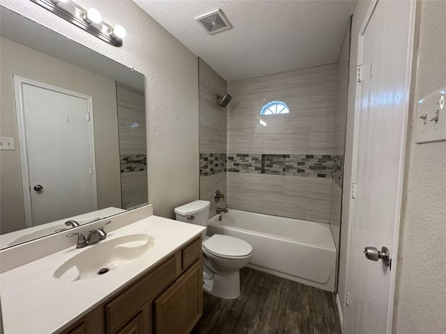 1409 Misty Meadow Drive, Midlothian, TX 76065