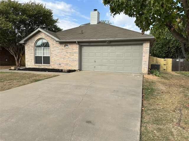 1409 Misty Meadow Drive, Midlothian, TX 76065