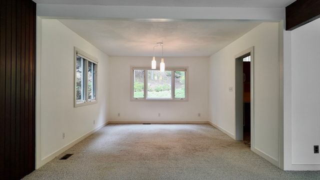 14 Overlook Dr, Weston, MA 02493