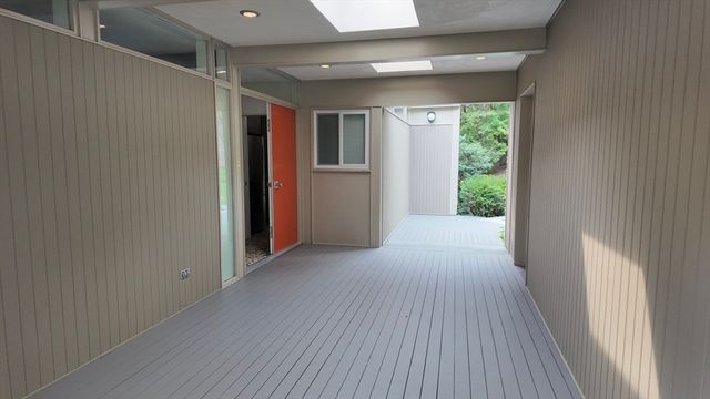 14 Overlook Dr, Weston, MA 02493