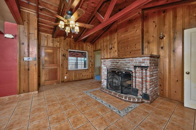 2218 N Arthur Avenue, Fresno, CA 93705