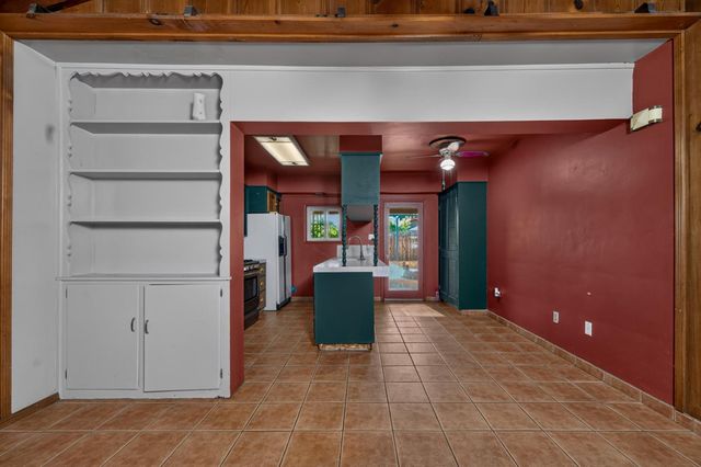 2218 N Arthur Avenue, Fresno, CA 93705