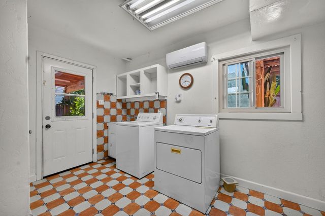 2218 N Arthur Avenue, Fresno, CA 93705
