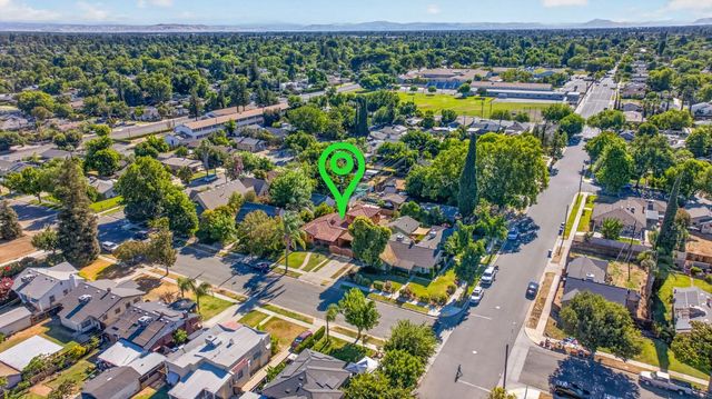 2218 N Arthur Avenue, Fresno, CA 93705