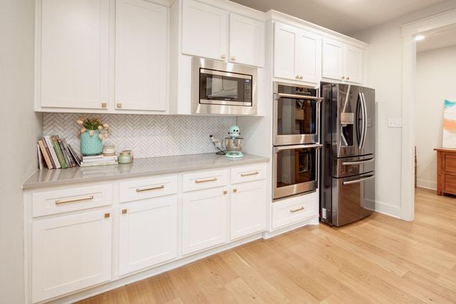 1210 Walton Drive, College Station, TX 77840