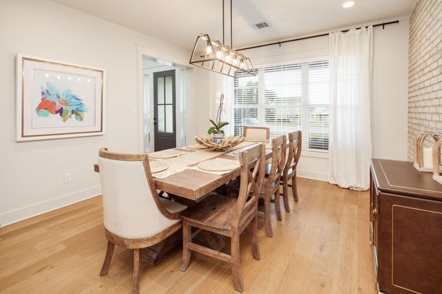 1210 Walton Drive, College Station, TX 77840