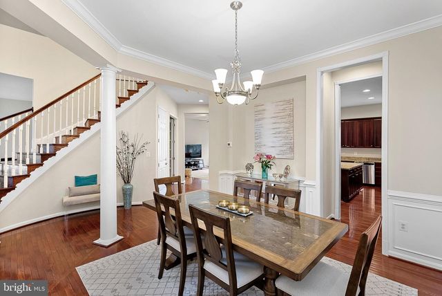 2467 CYPRESS GREEN LN, Herndon, VA 20171