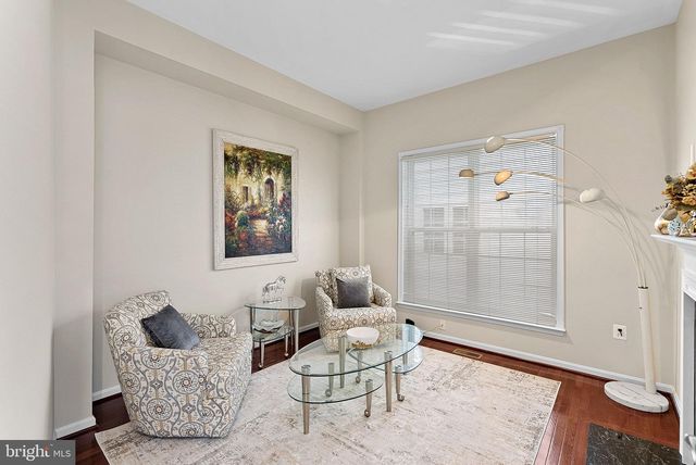 2467 CYPRESS GREEN LN, Herndon, VA 20171