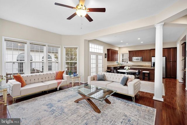 2467 CYPRESS GREEN LN, Herndon, VA 20171