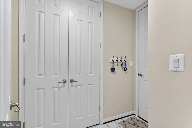 2467 CYPRESS GREEN LN, Herndon, VA 20171