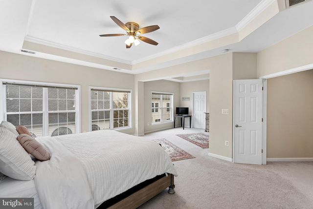 2467 CYPRESS GREEN LN, Herndon, VA 20171