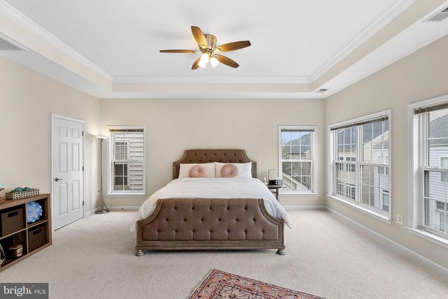 2467 CYPRESS GREEN LN, Herndon, VA 20171