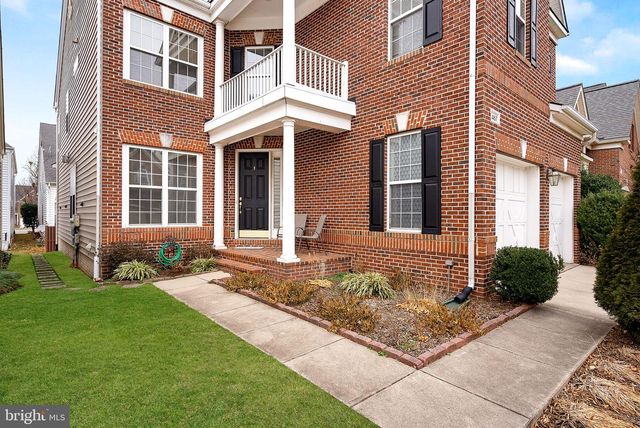 2467 CYPRESS GREEN LN, Herndon, VA 20171