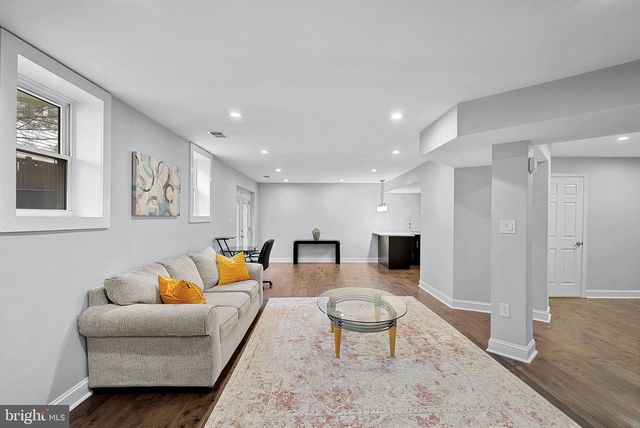 2467 CYPRESS GREEN LN, Herndon, VA 20171