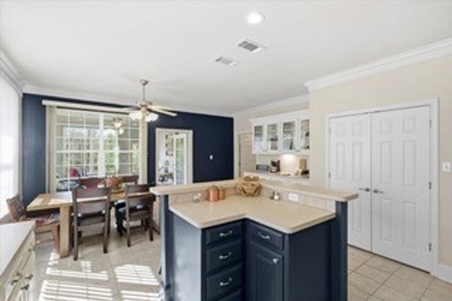 5804 Cross Creek Circle, Tyler, TX 75703