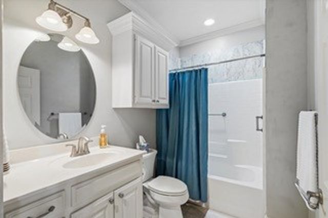 5804 Cross Creek Circle, Tyler, TX 75703