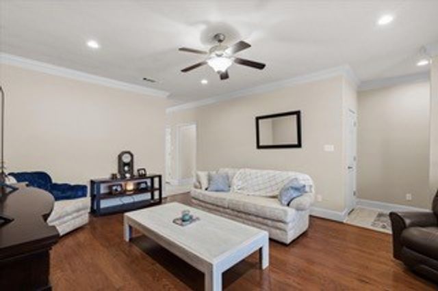 5804 Cross Creek Circle, Tyler, TX 75703