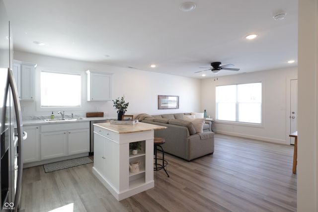 1582 W Paula Drive, Columbus, IN 47201