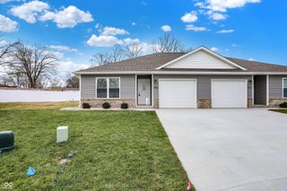 1582 W Paula Drive, Columbus, IN 47201