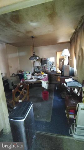 100 LOGAN AVE, Glenside, PA 19038