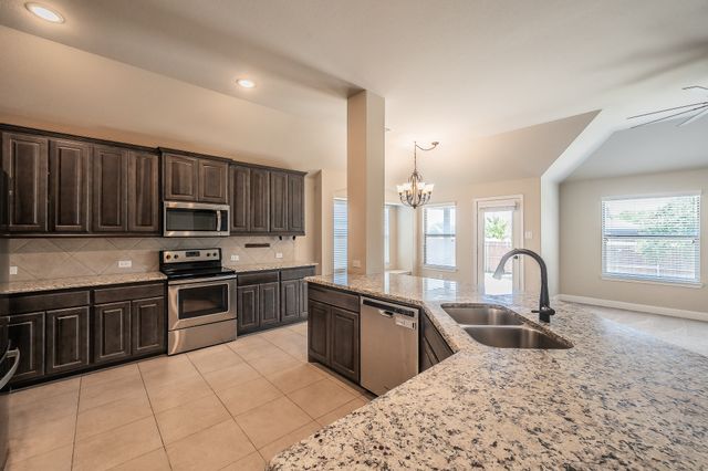 5905 Scottsdale Lane, Fort Worth, TX 76179